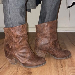 Not Rated Cowgirl Star Brown Boots
